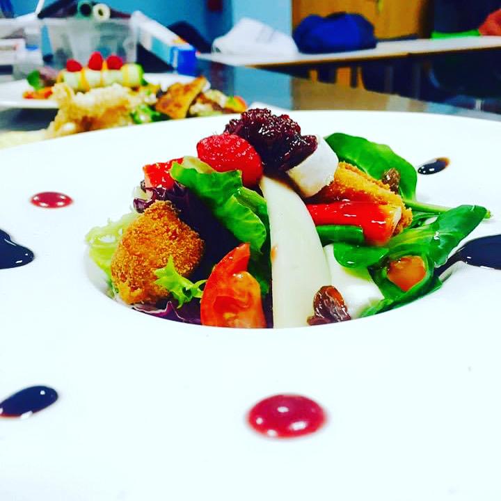 Aperitivos preparados en bandeja